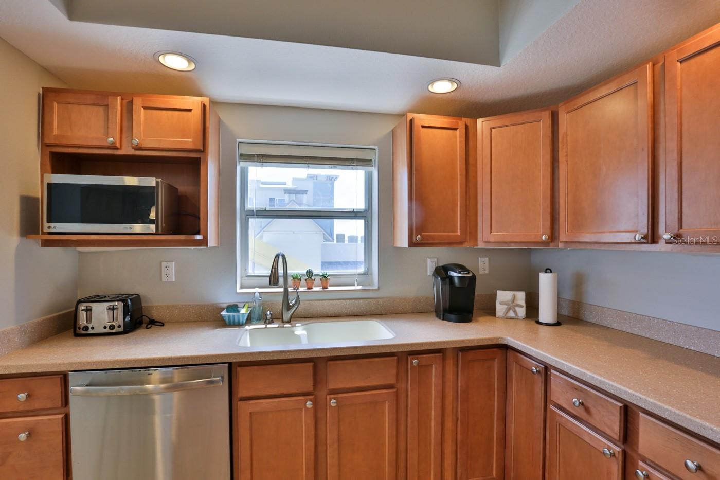 Image 10 of 35 For 711 Atlantic Avenue 603