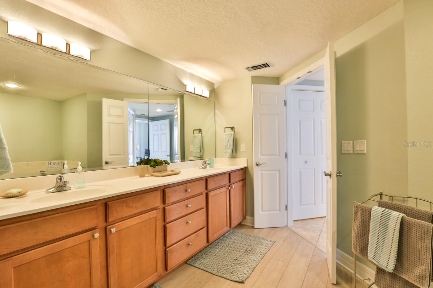 Image 16 of 35 For 711 Atlantic Avenue 603