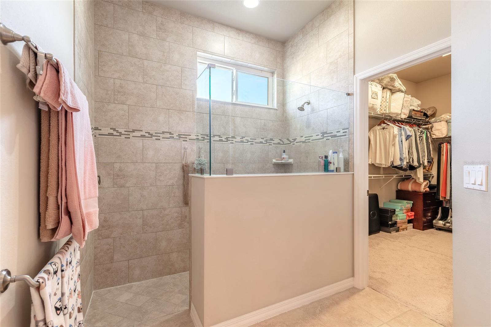 Image 26 of 56 For 527 Luna Bella Lane