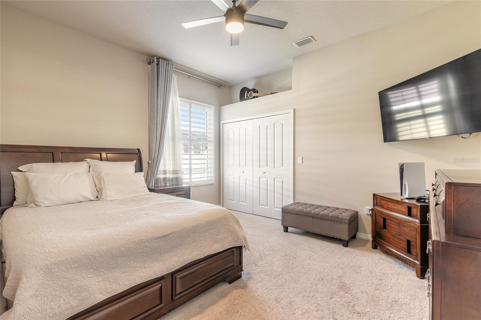 Image 33 of 56 For 527 Luna Bella Lane