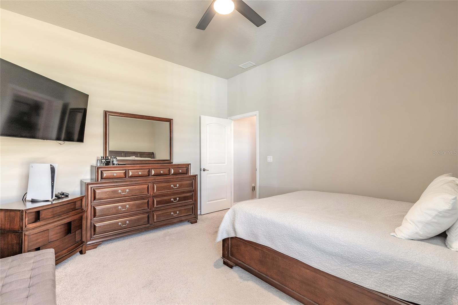 Image 34 of 56 For 527 Luna Bella Lane