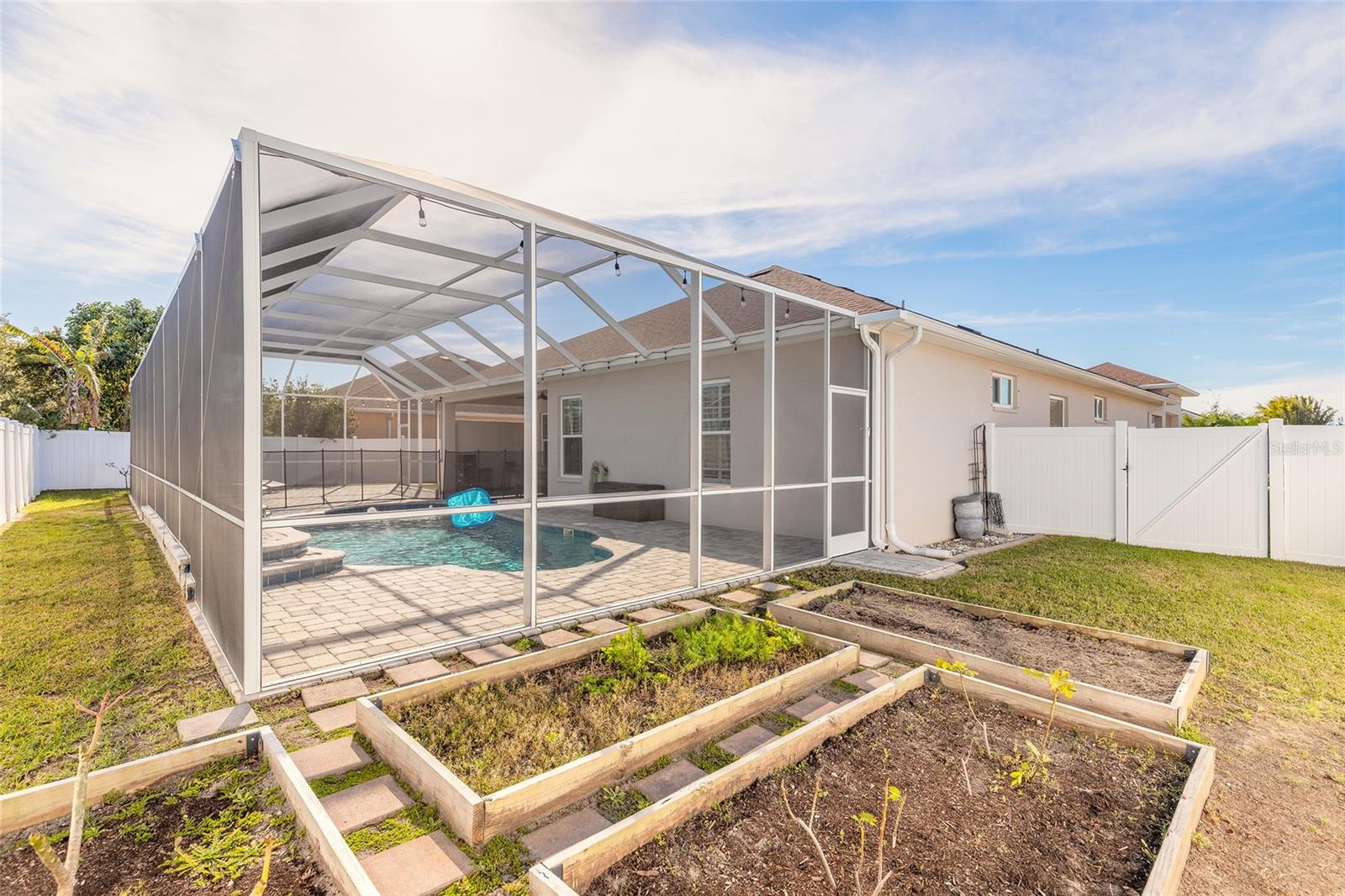 Image 45 of 56 For 527 Luna Bella Lane