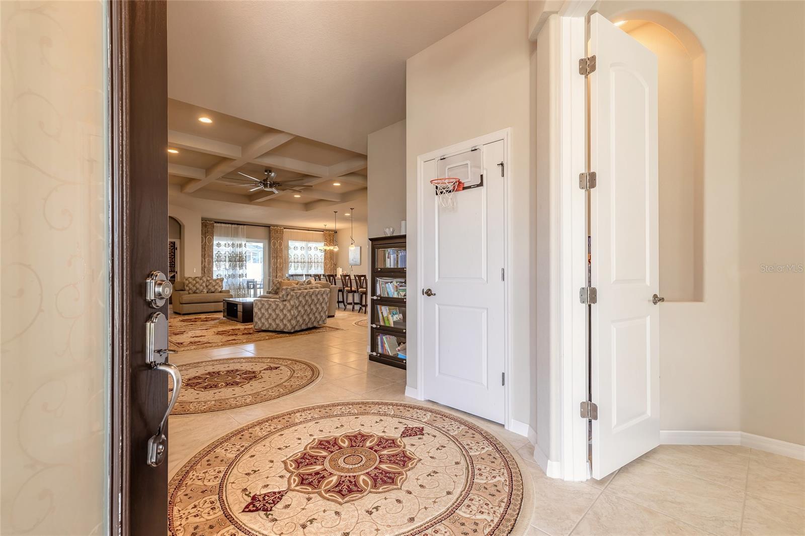 Image 7 of 56 For 527 Luna Bella Lane