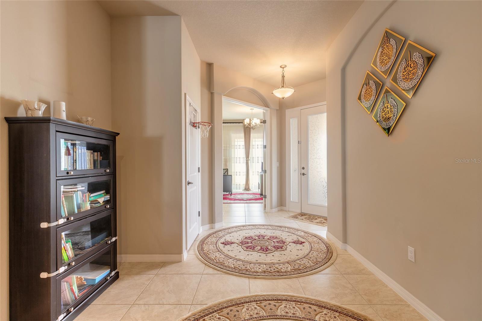 Image 8 of 56 For 527 Luna Bella Lane