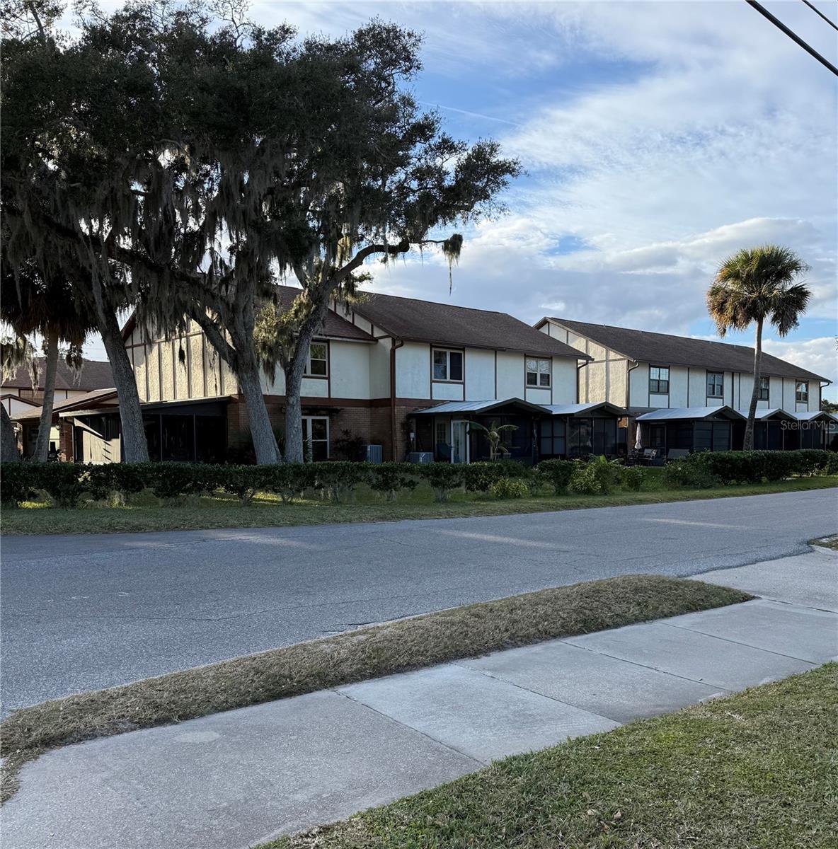 Image 3 of 19 For 1924 Riverside Drive