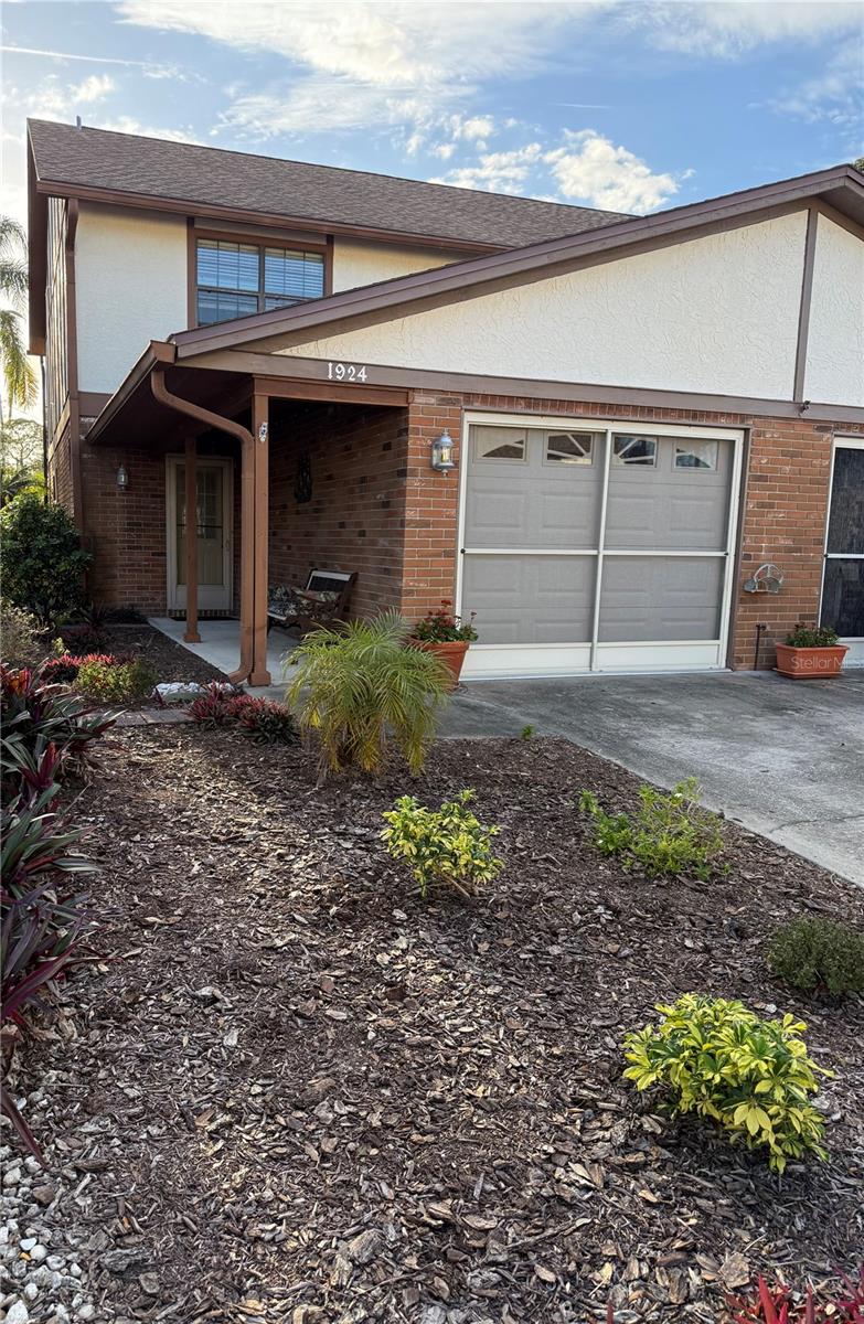 Image 4 of 19 For 1924 Riverside Drive