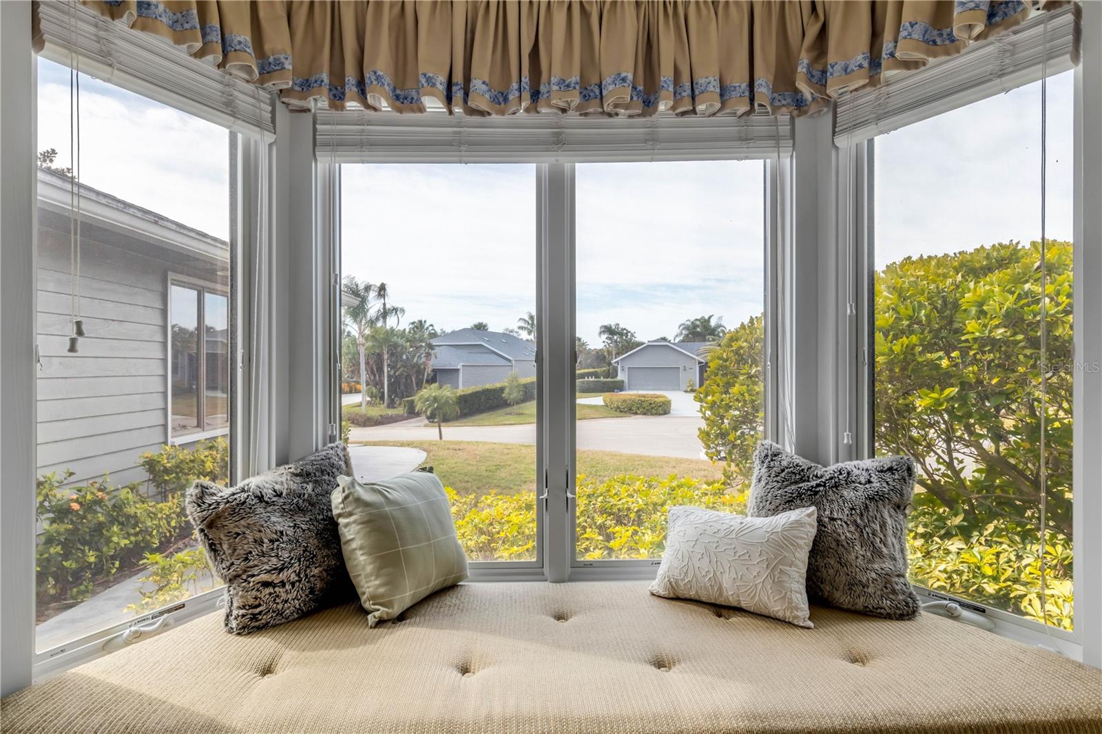 Image 46 of 78 For 1098 Red Maple Way