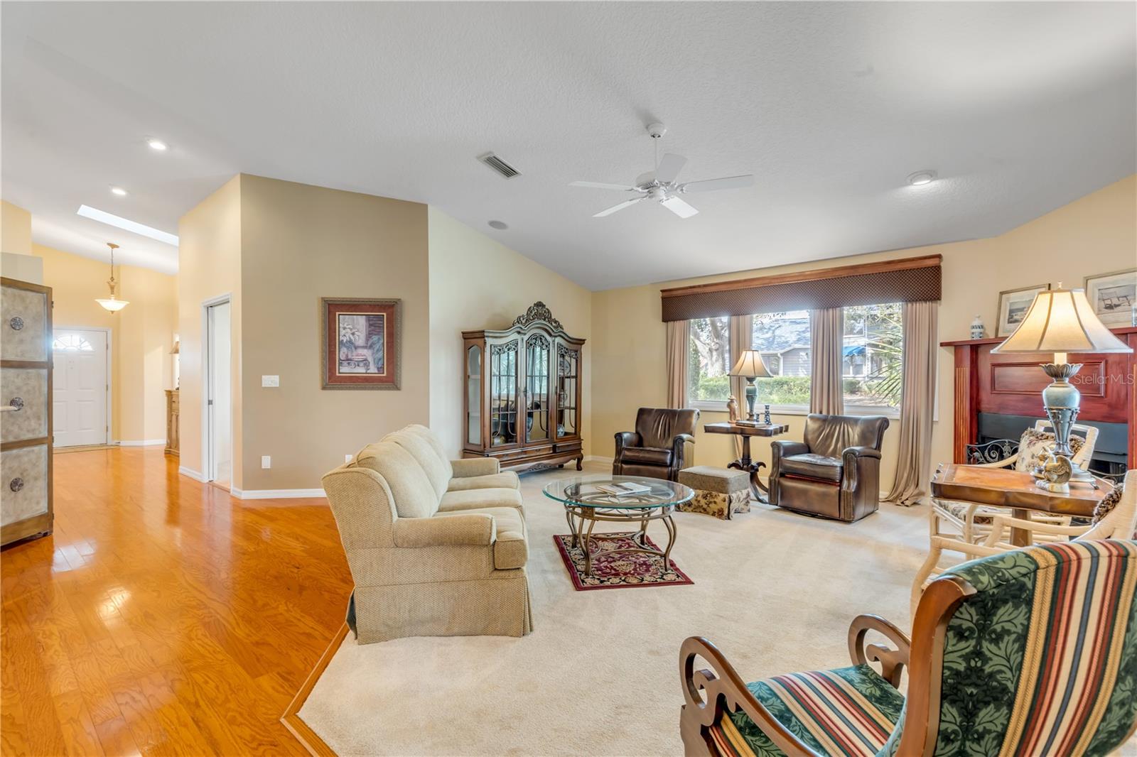 Image 9 of 78 For 1098 Red Maple Way