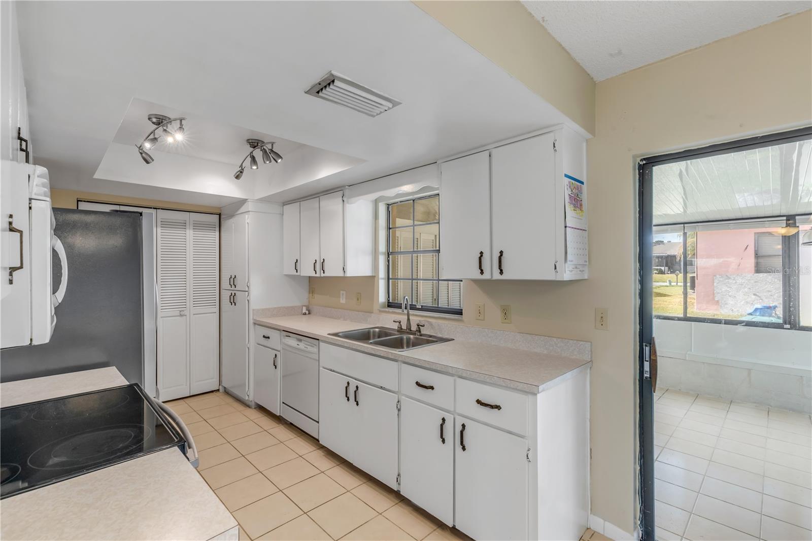 Image 19 of 71 For 26 Laughing Gull Lane