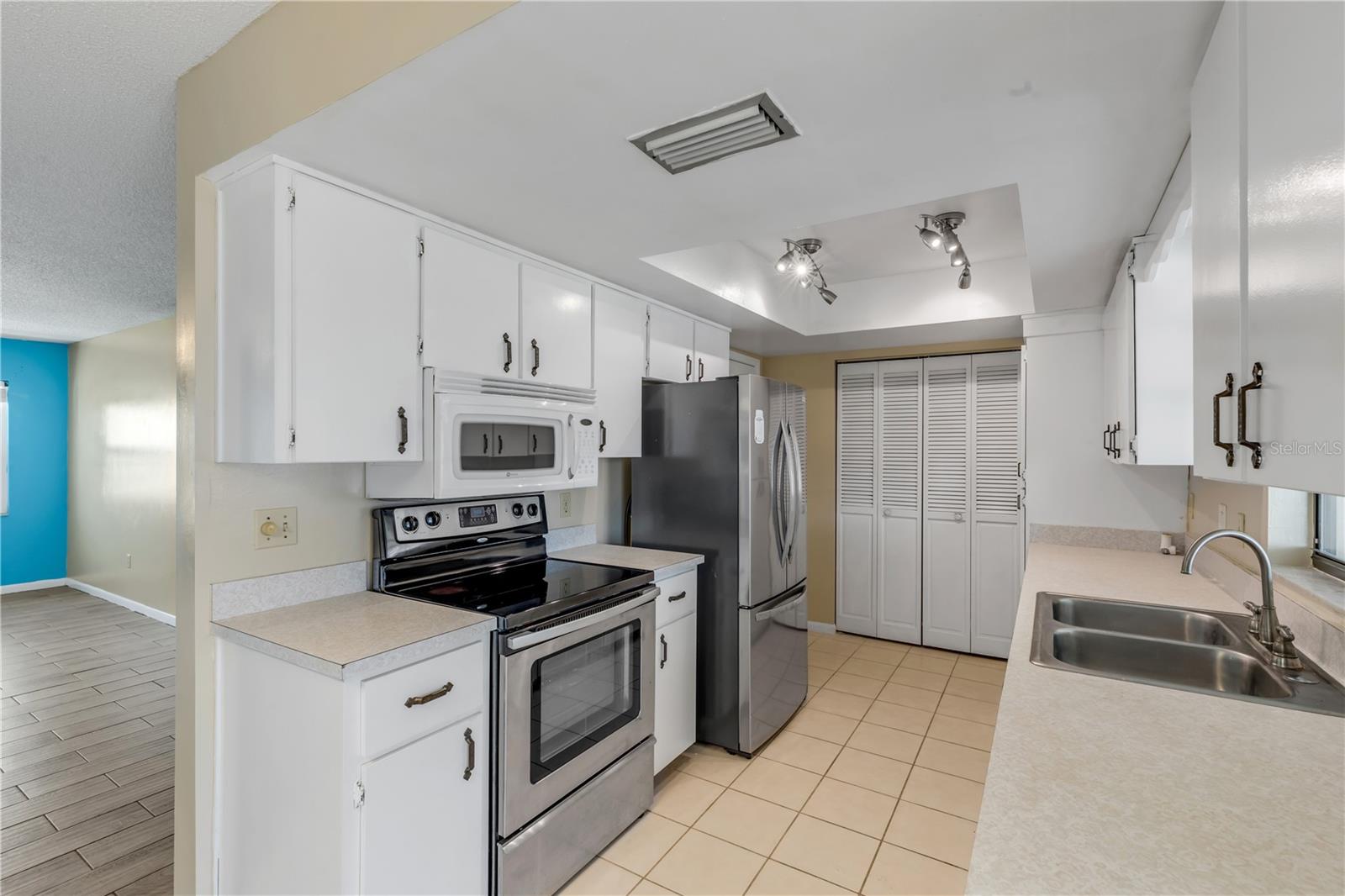 Image 20 of 71 For 26 Laughing Gull Lane