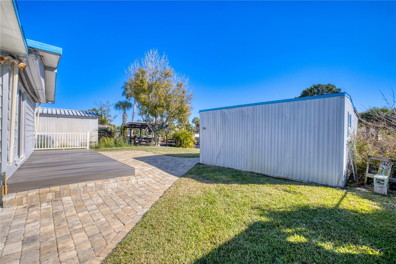 Image 23 of 31 For 116 Lewis Street