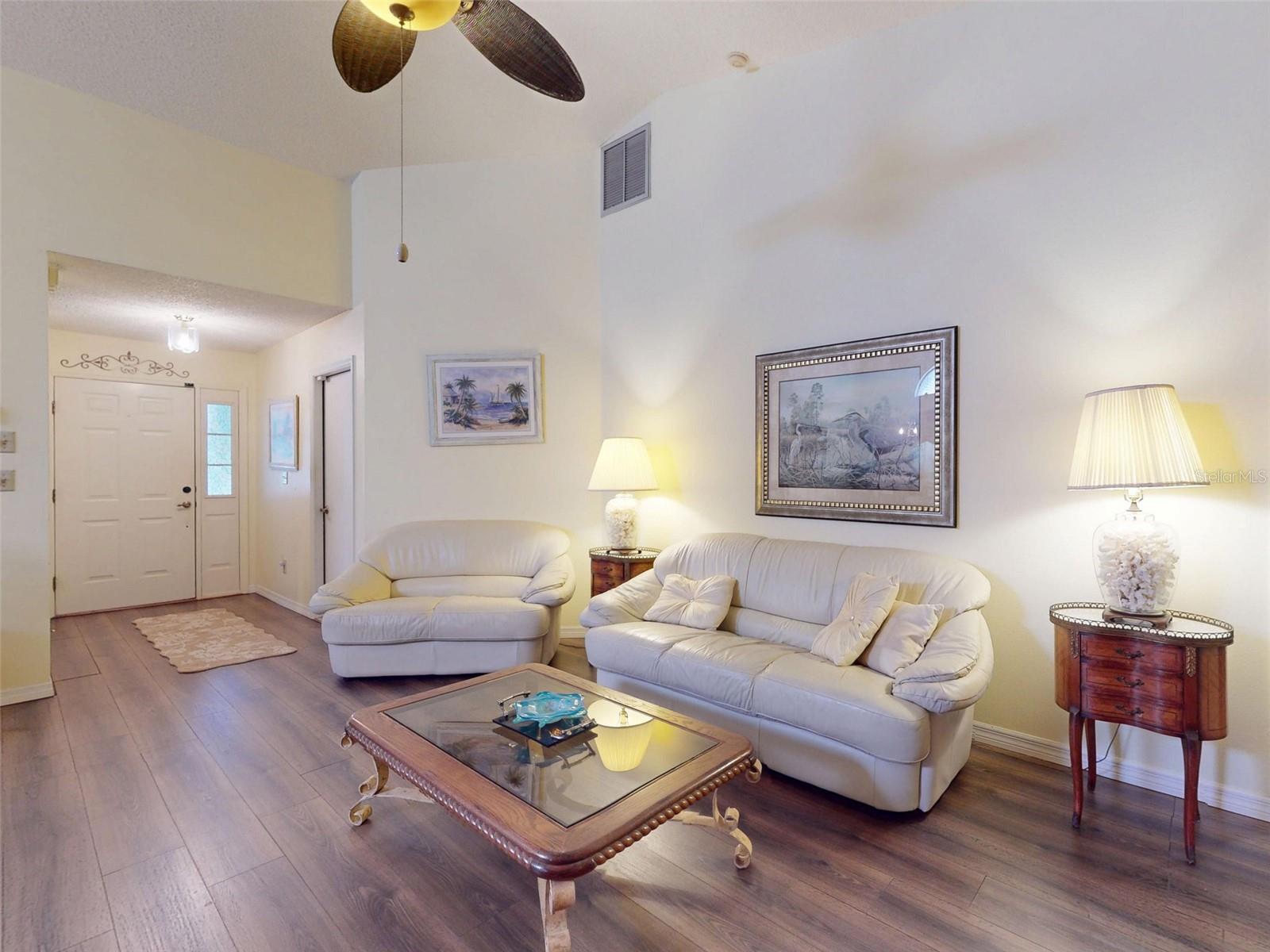 Image 11 of 60 For 686 Middlebury Loop