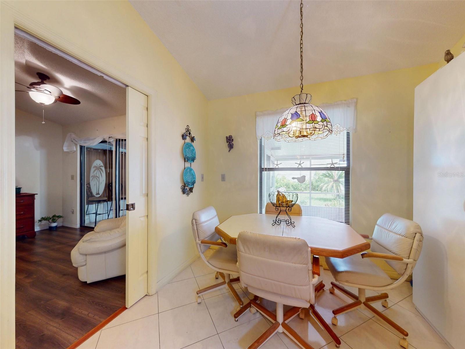 Image 22 of 60 For 686 Middlebury Loop