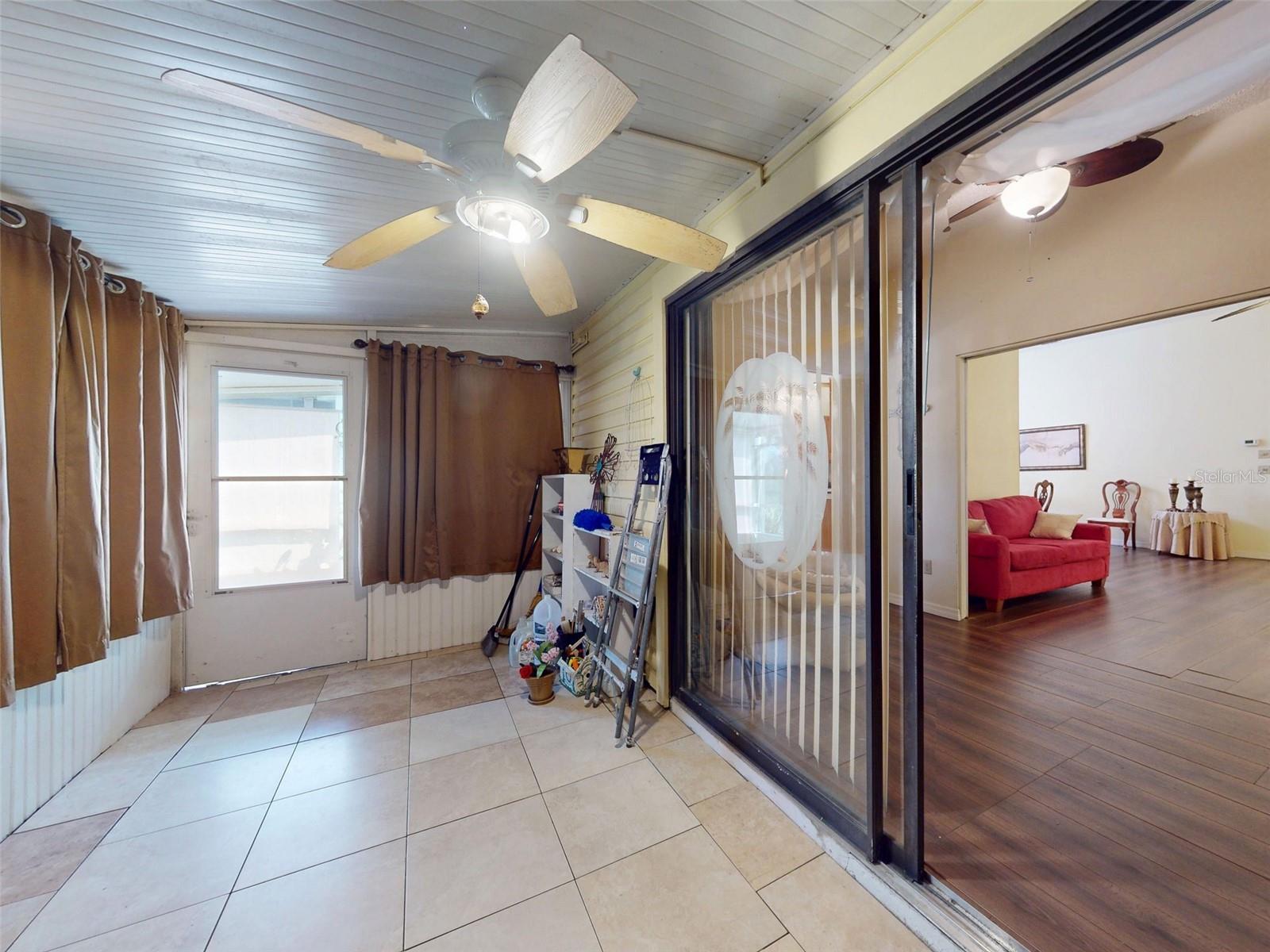 Image 27 of 60 For 686 Middlebury Loop