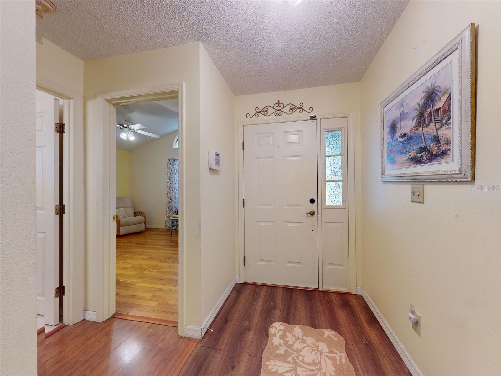 Image 3 of 60 For 686 Middlebury Loop