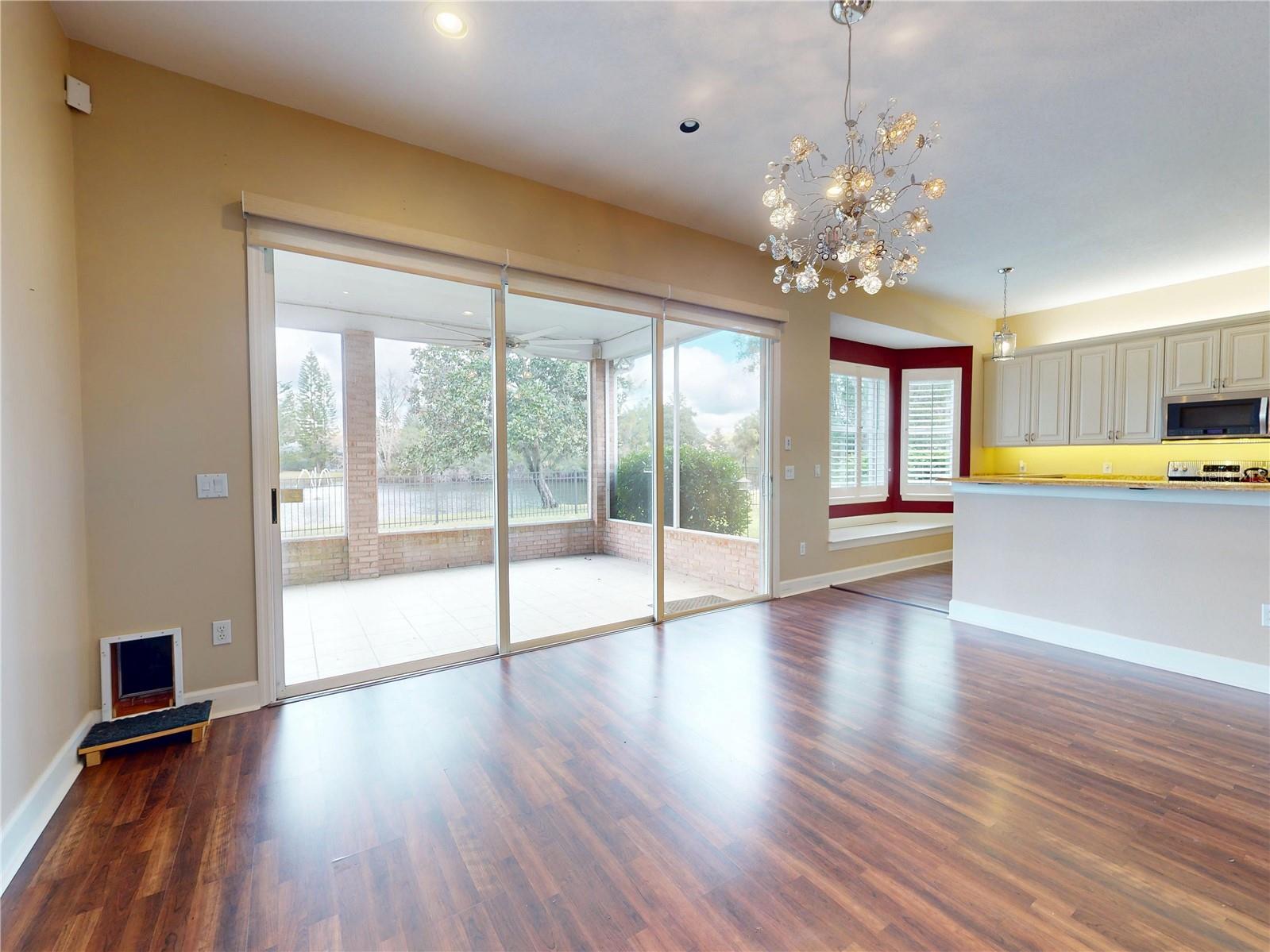 Image 10 of 55 For 71 Carriage Creek Way