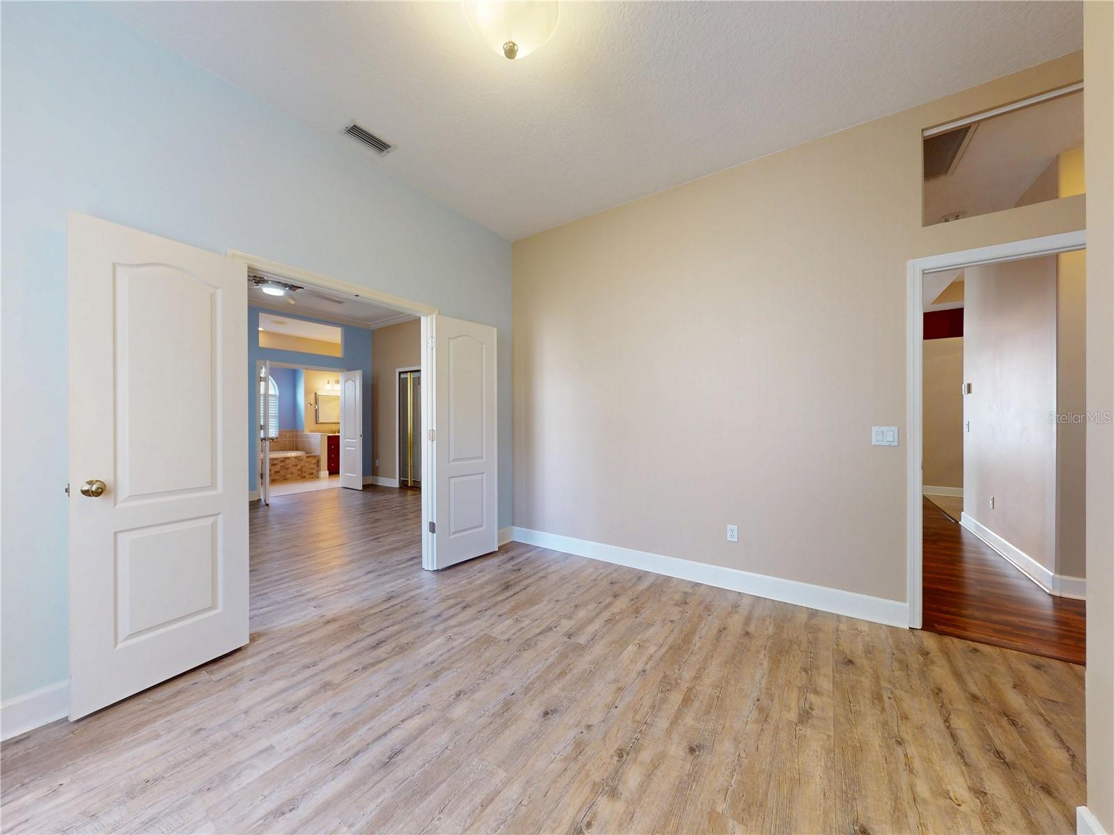 Image 27 of 55 For 71 Carriage Creek Way