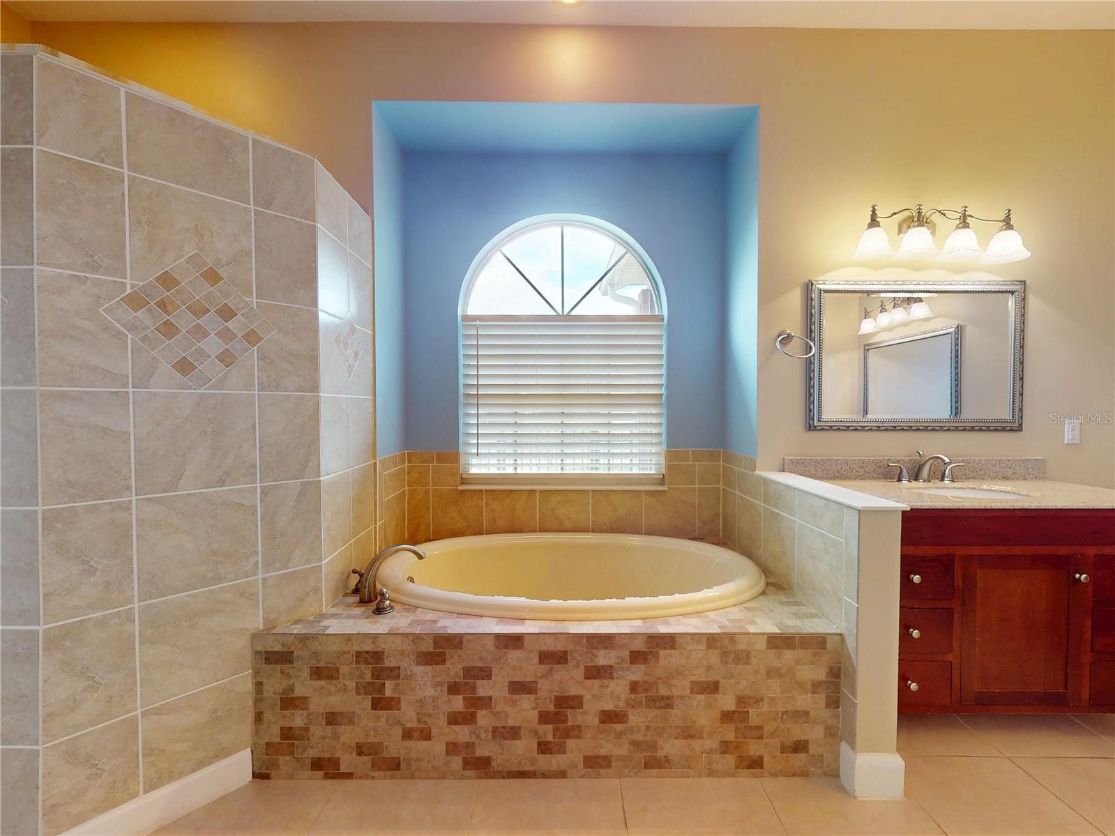 Image 32 of 55 For 71 Carriage Creek Way