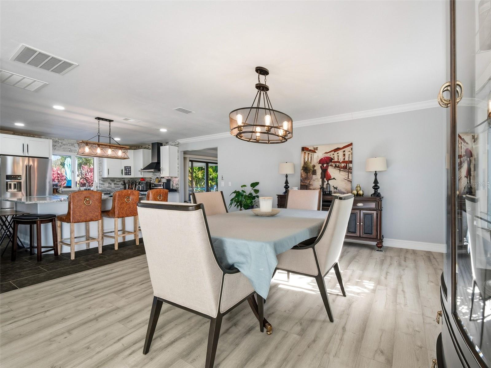 Image 17 of 74 For 1083 Button Bush Place