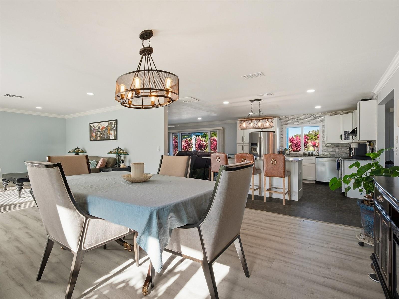 Image 18 of 74 For 1083 Button Bush Place