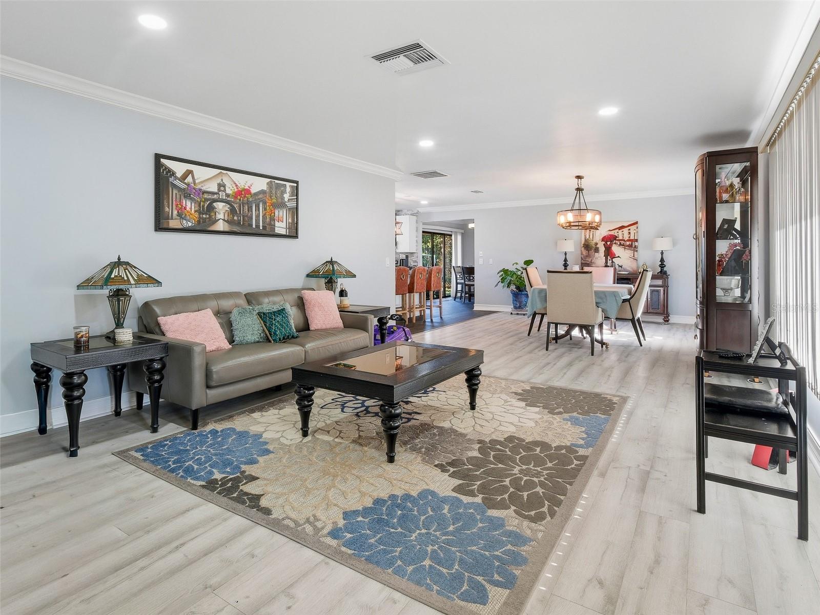 Image 8 of 74 For 1083 Button Bush Place