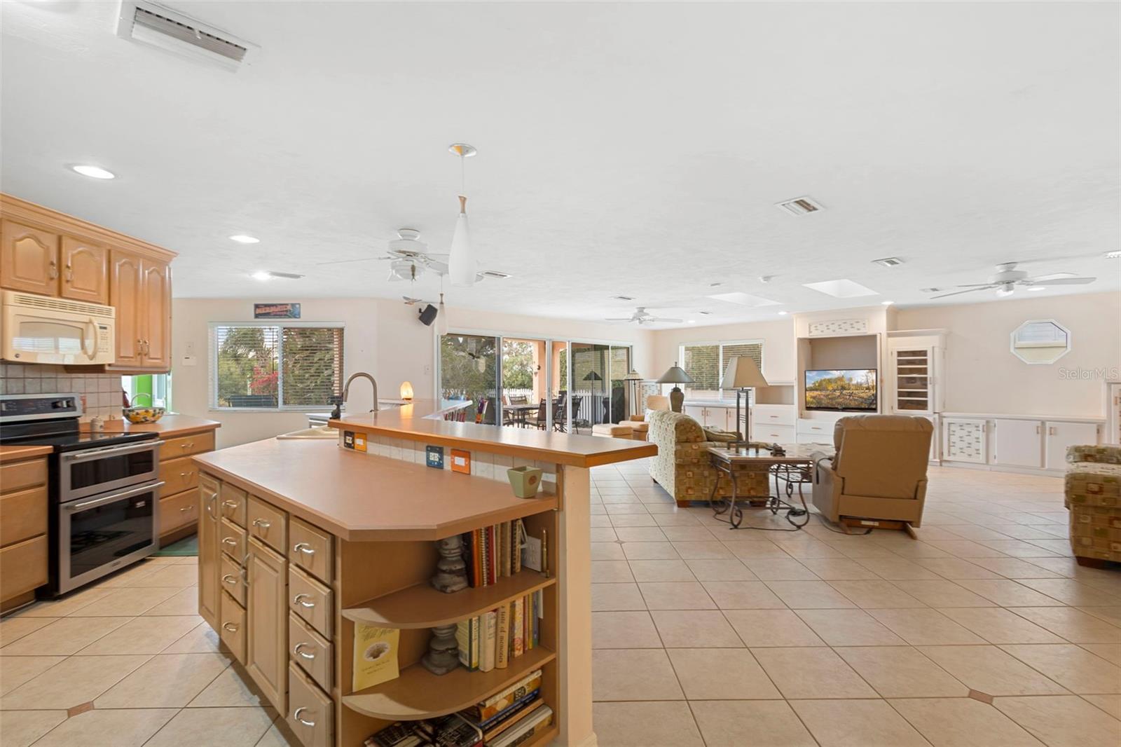 Image 23 of 56 For 33 Cunningham Drive