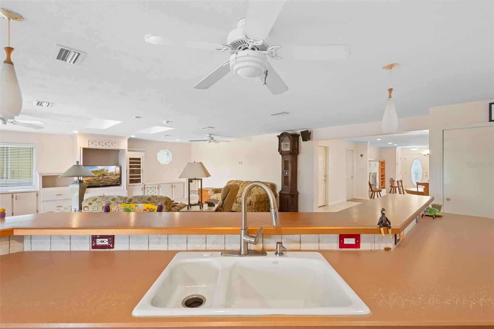 Image 25 of 56 For 33 Cunningham Drive