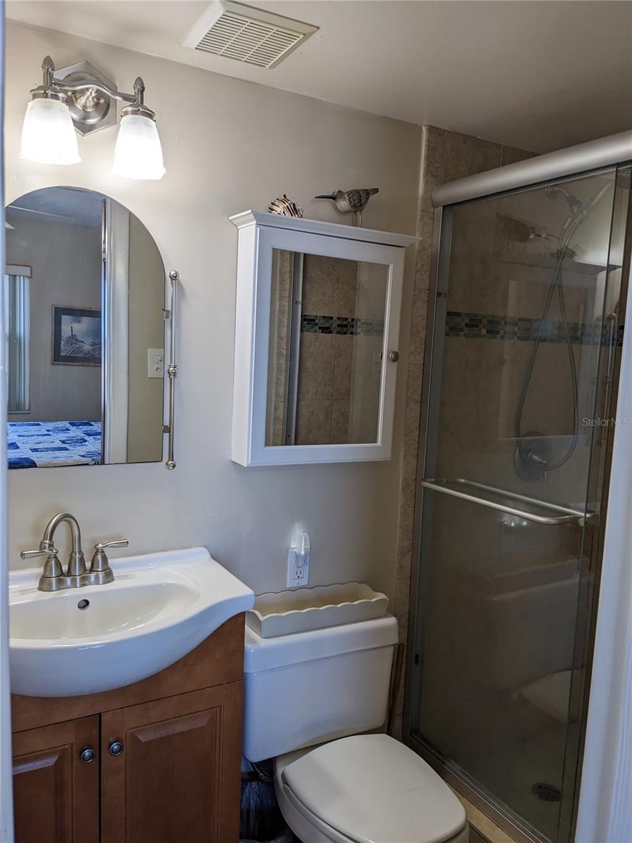 Image 3 of 14 For 537 Atlantic Avenue 45