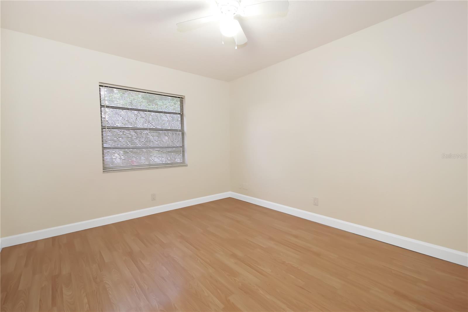 Image 17 of 24 For 937 Chickadee Drive