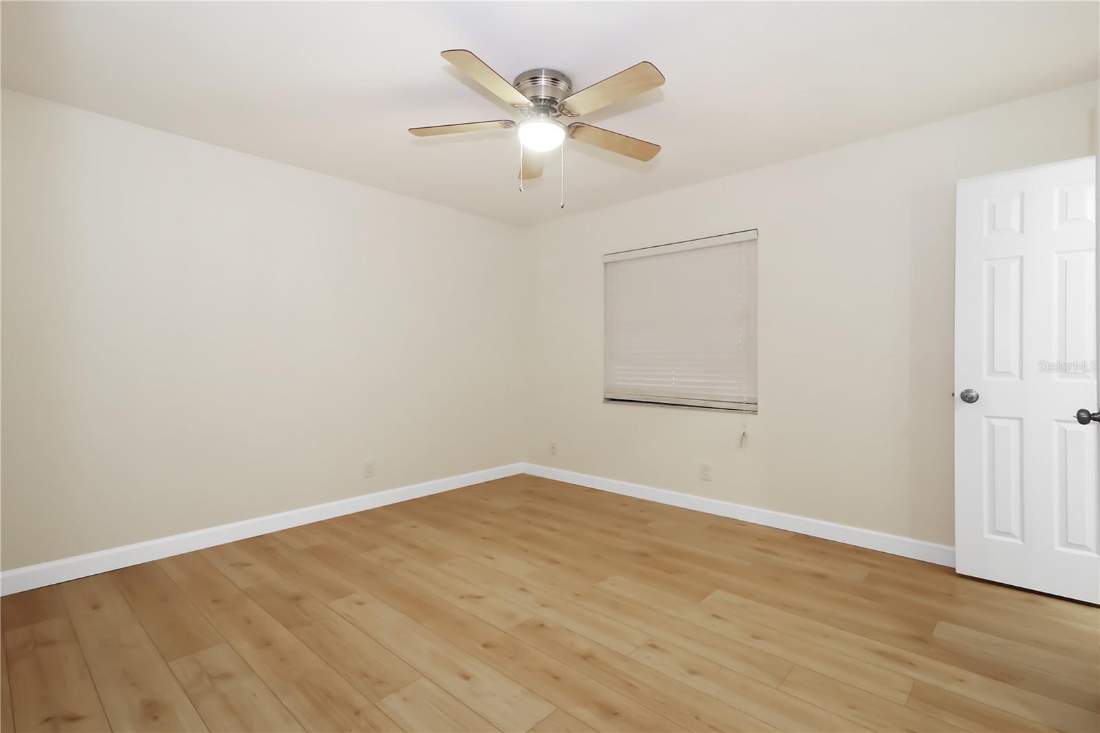 Image 19 of 24 For 937 Chickadee Drive