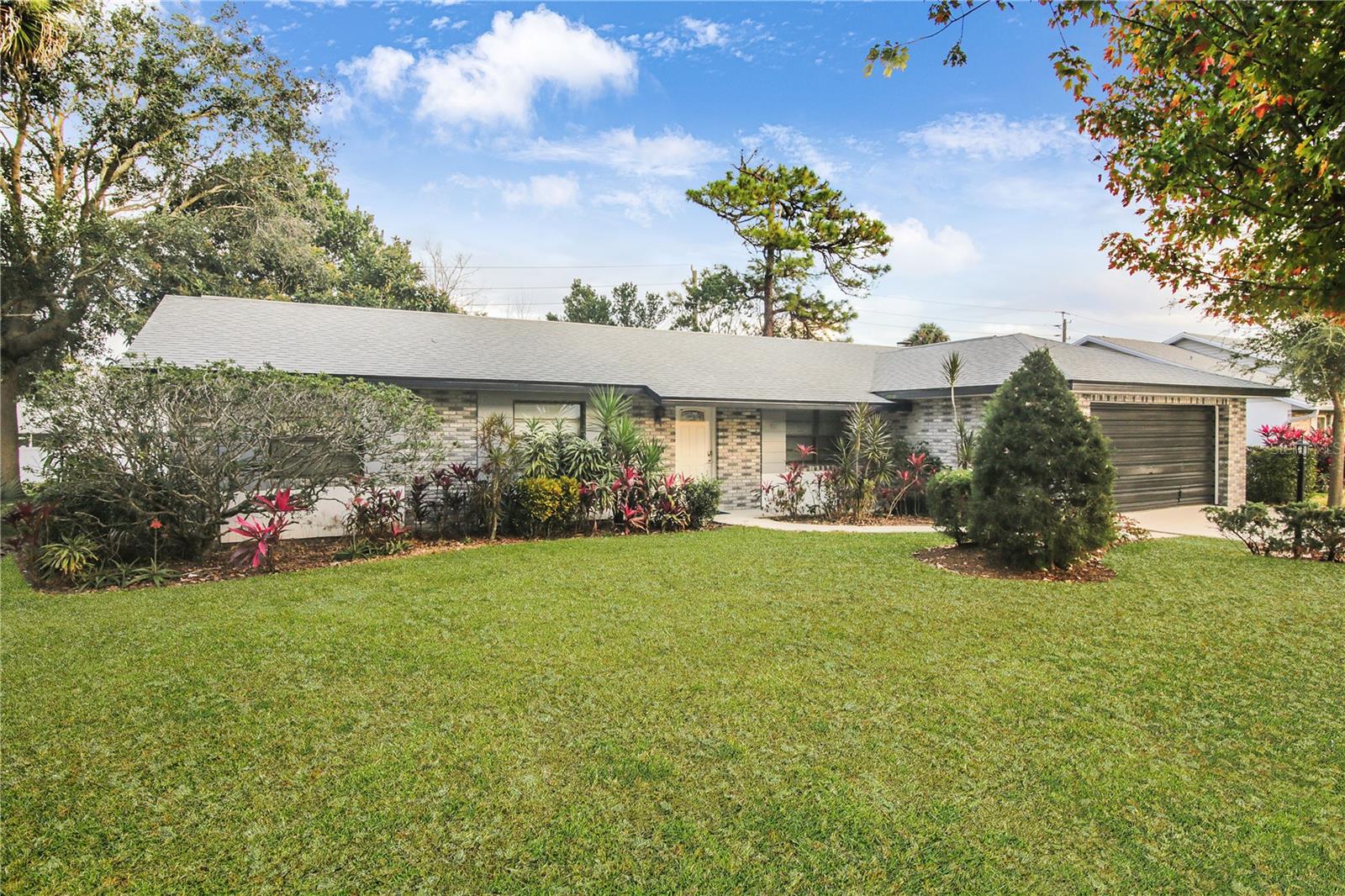 Image 3 of 24 For 937 Chickadee Drive