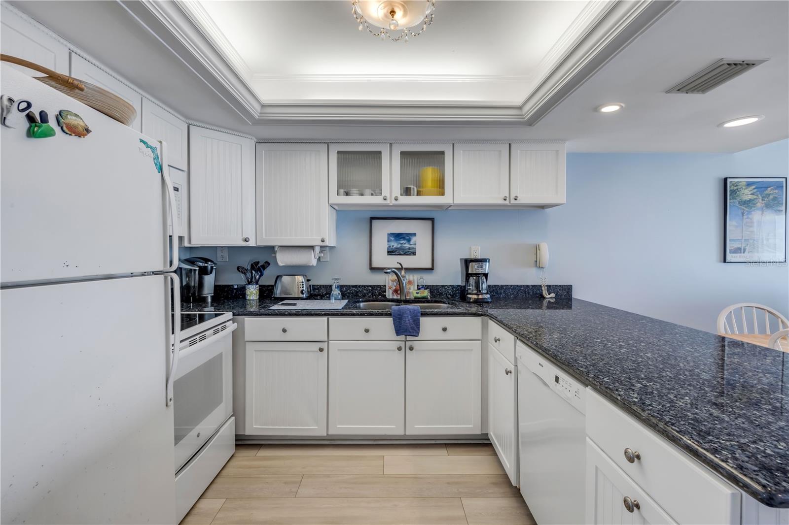 Image 13 of 40 For 4831 Saxon Drive 203