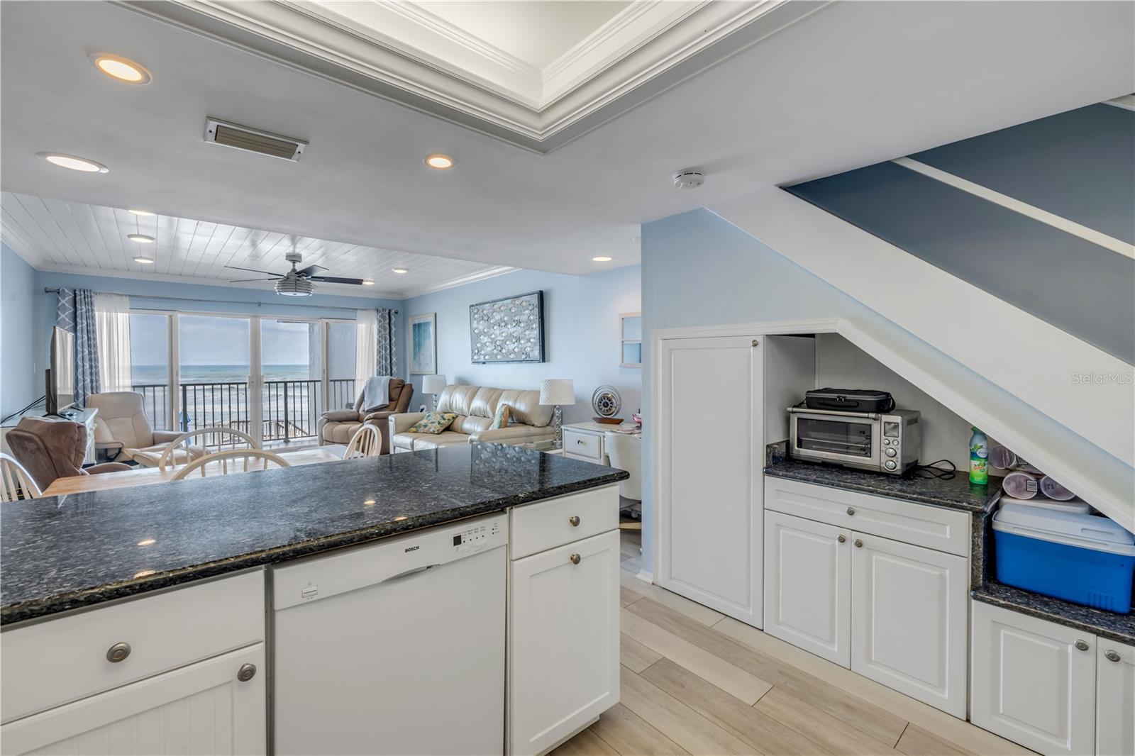 Image 15 of 40 For 4831 Saxon Drive 203