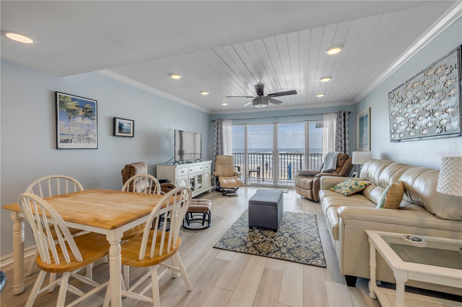 Image 17 of 40 For 4831 Saxon Drive 203