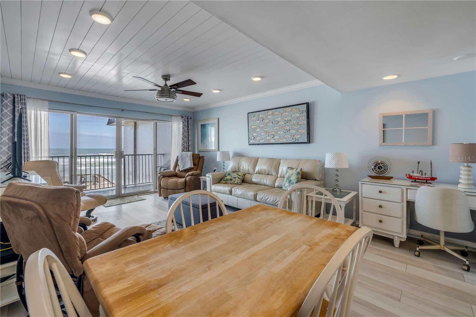 Image 18 of 40 For 4831 Saxon Drive 203