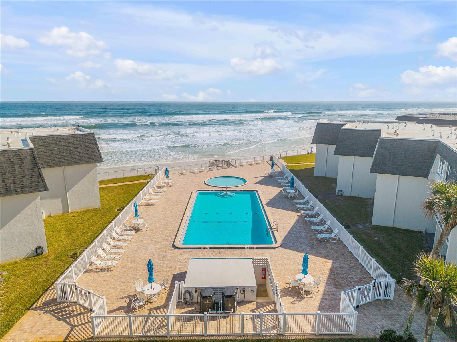 Image 2 of 40 For 4831 Saxon Drive 203