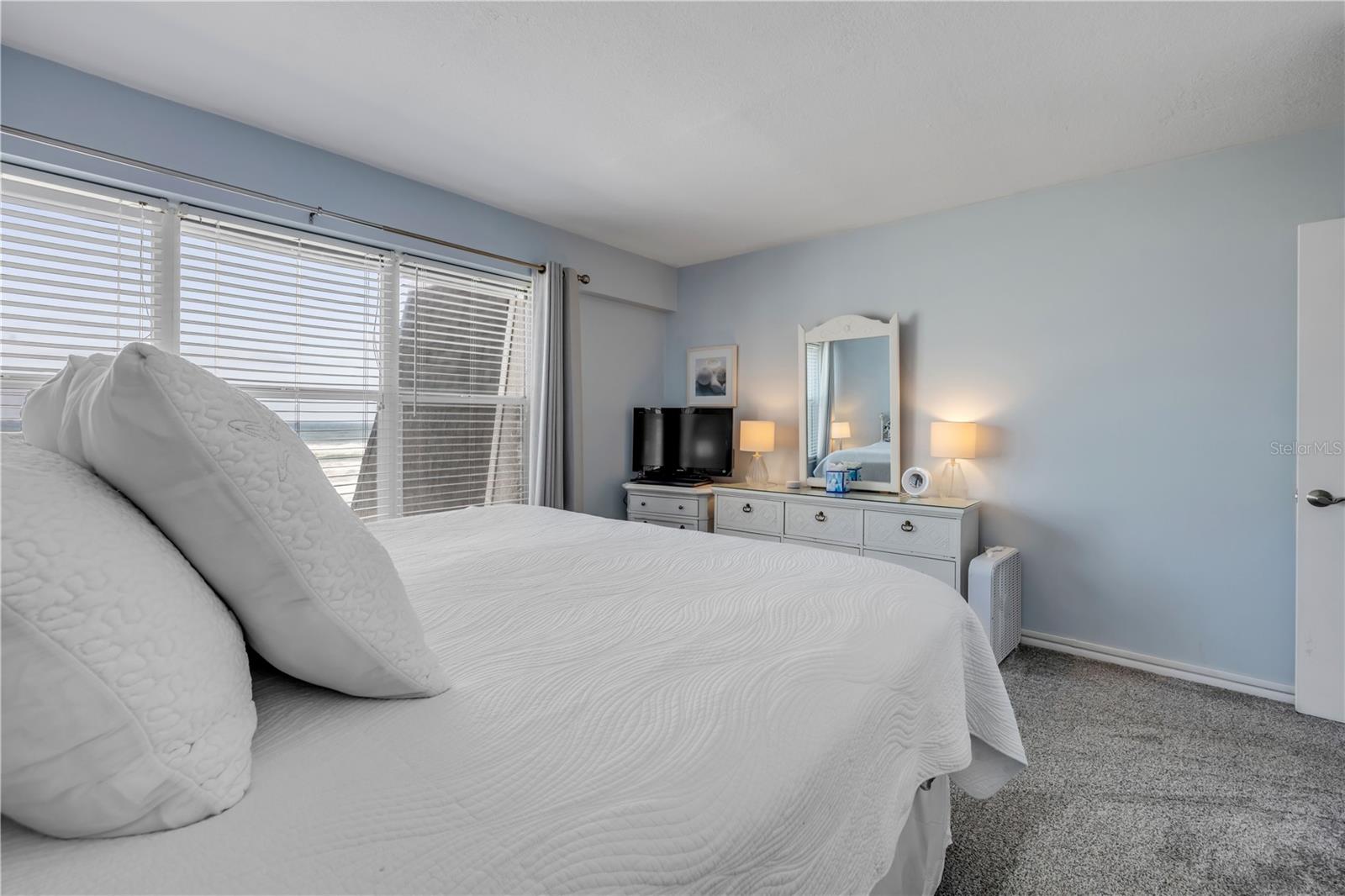 Image 28 of 40 For 4831 Saxon Drive 203