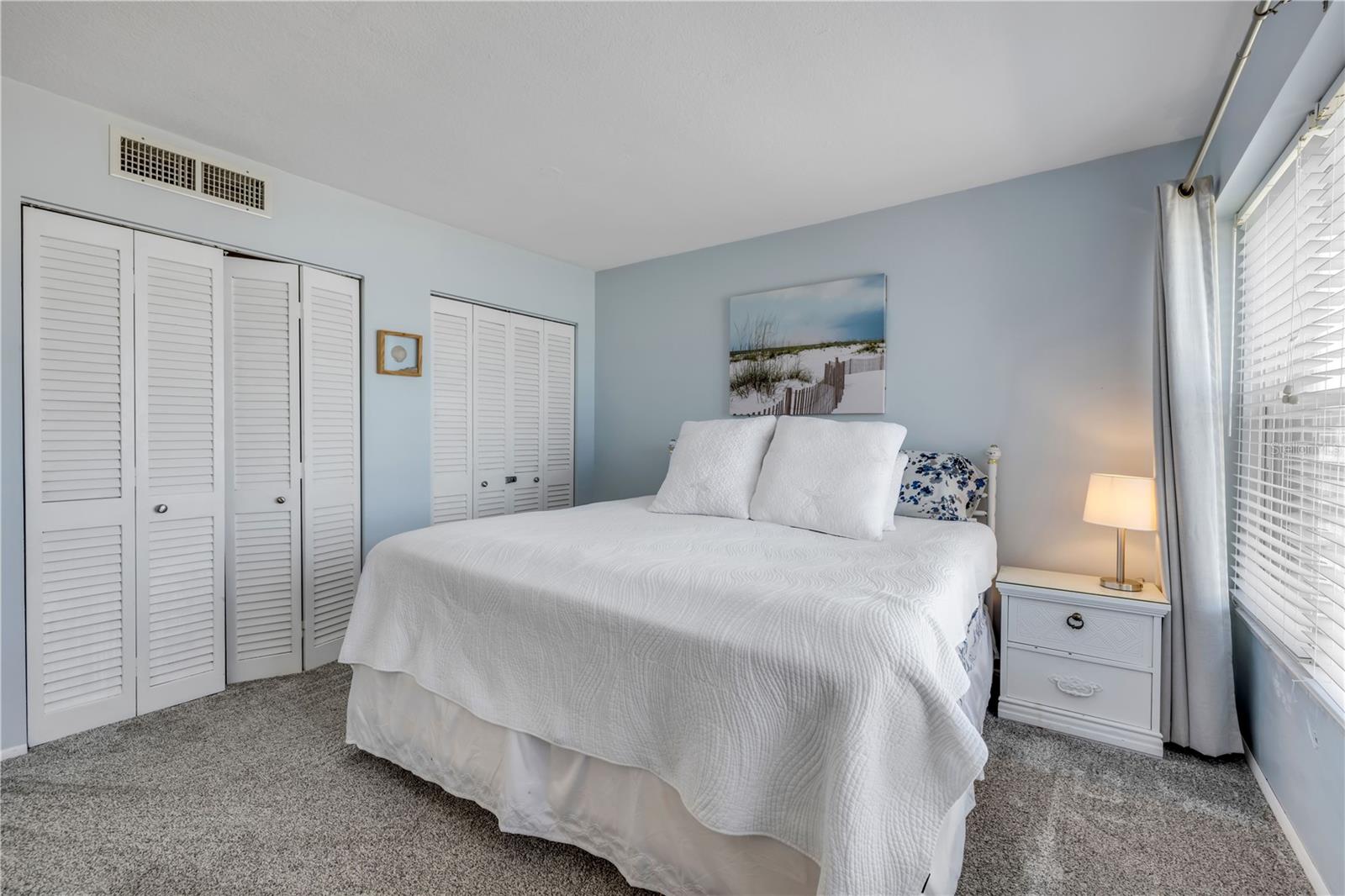 Image 29 of 40 For 4831 Saxon Drive 203