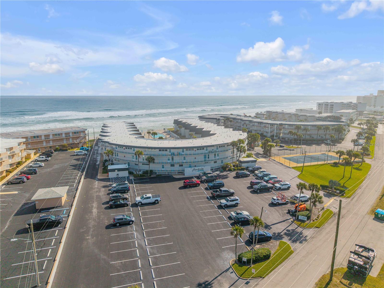 Image 4 of 40 For 4831 Saxon Drive 203