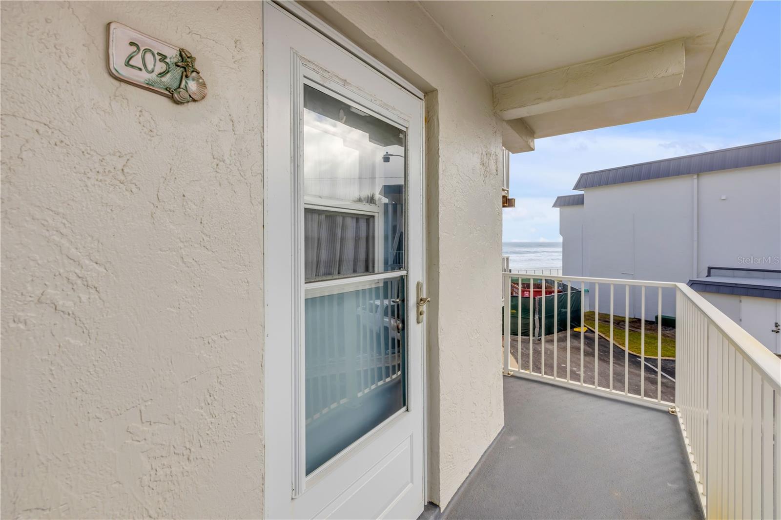 Image 6 of 40 For 4831 Saxon Drive 203