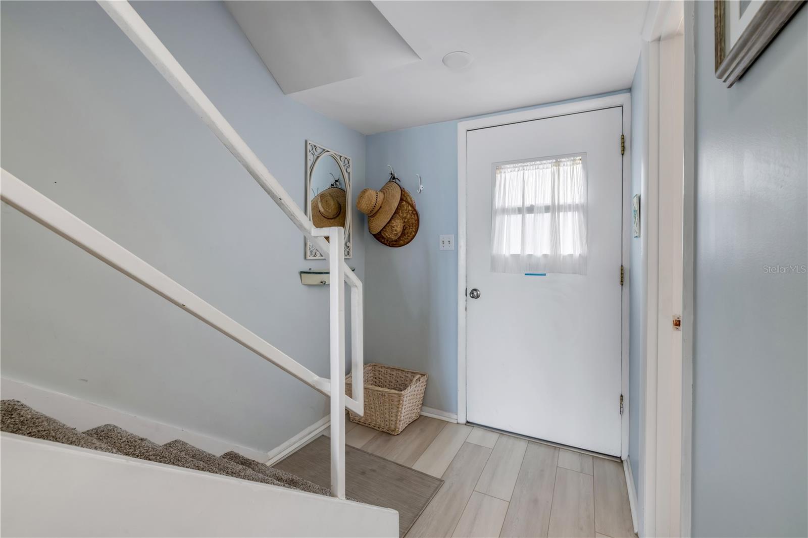 Image 7 of 40 For 4831 Saxon Drive 203