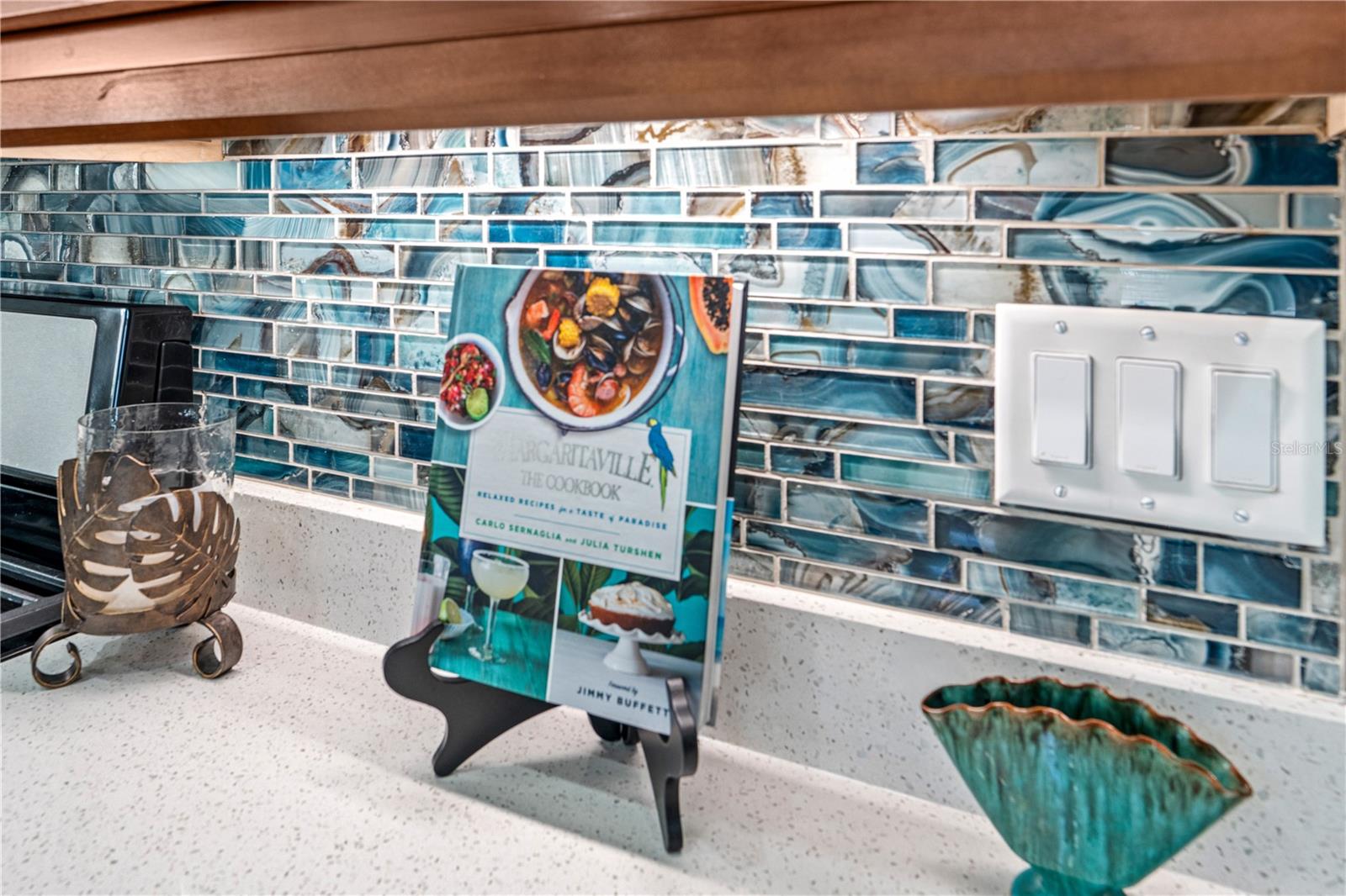 Image 12 of 54 For 524 High Tide Lane