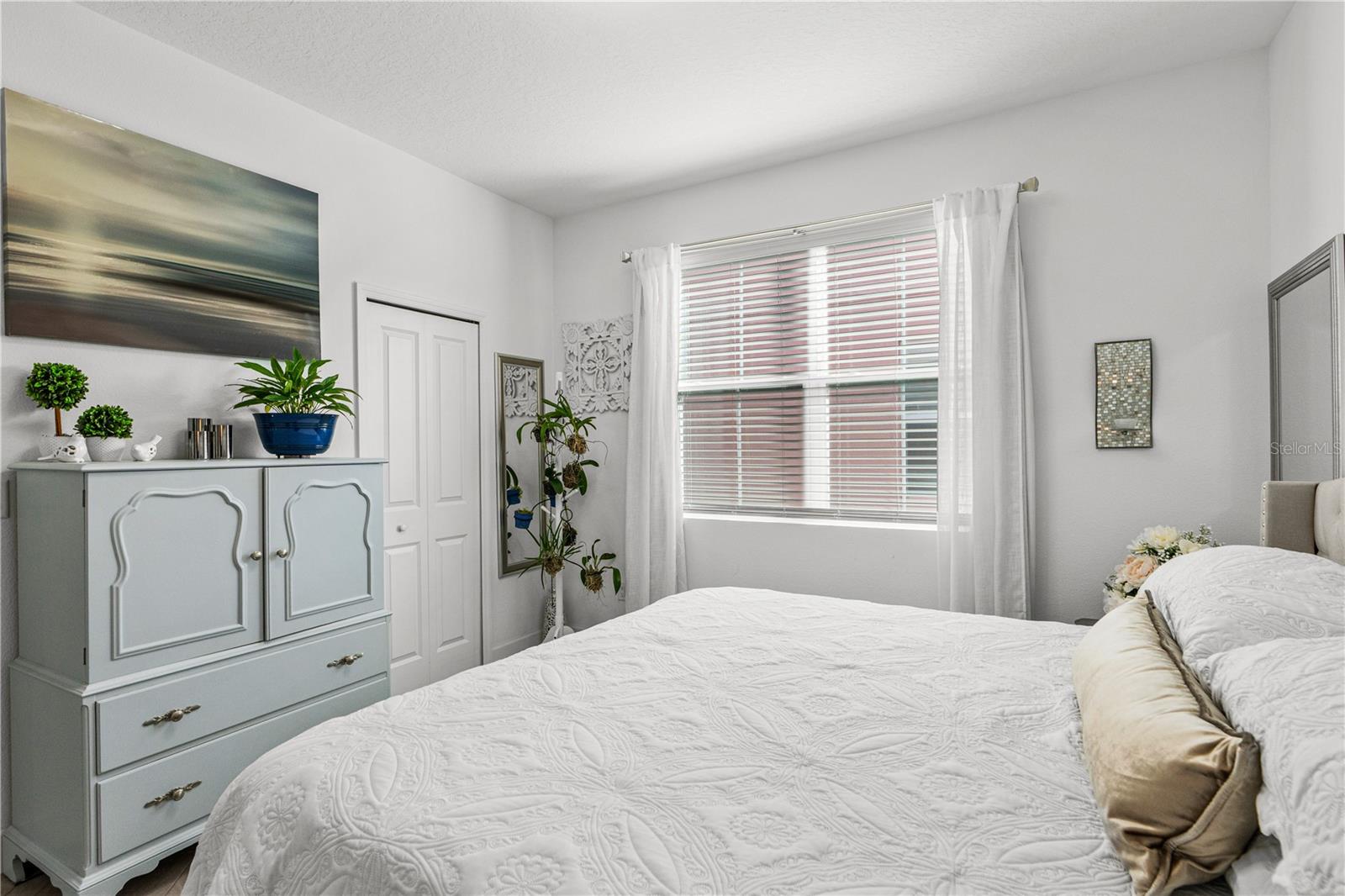 Image 18 of 54 For 524 High Tide Lane