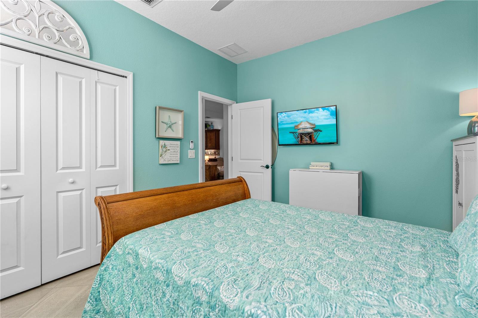 Image 25 of 54 For 524 High Tide Lane