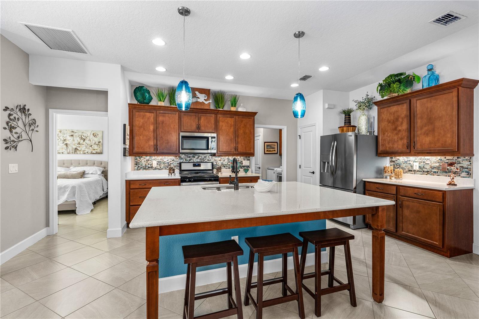 Image 8 of 54 For 524 High Tide Lane