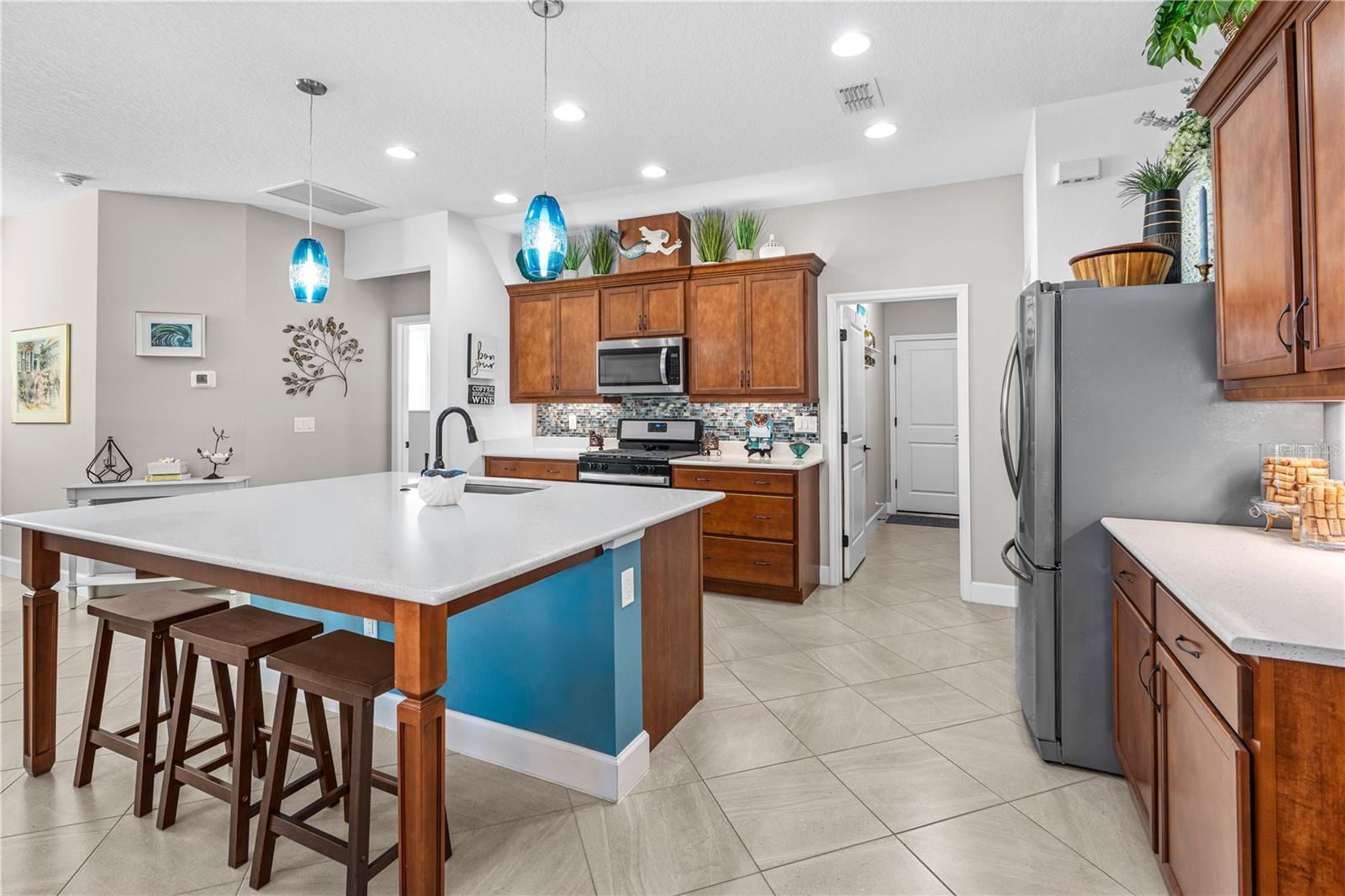 Image 9 of 54 For 524 High Tide Lane