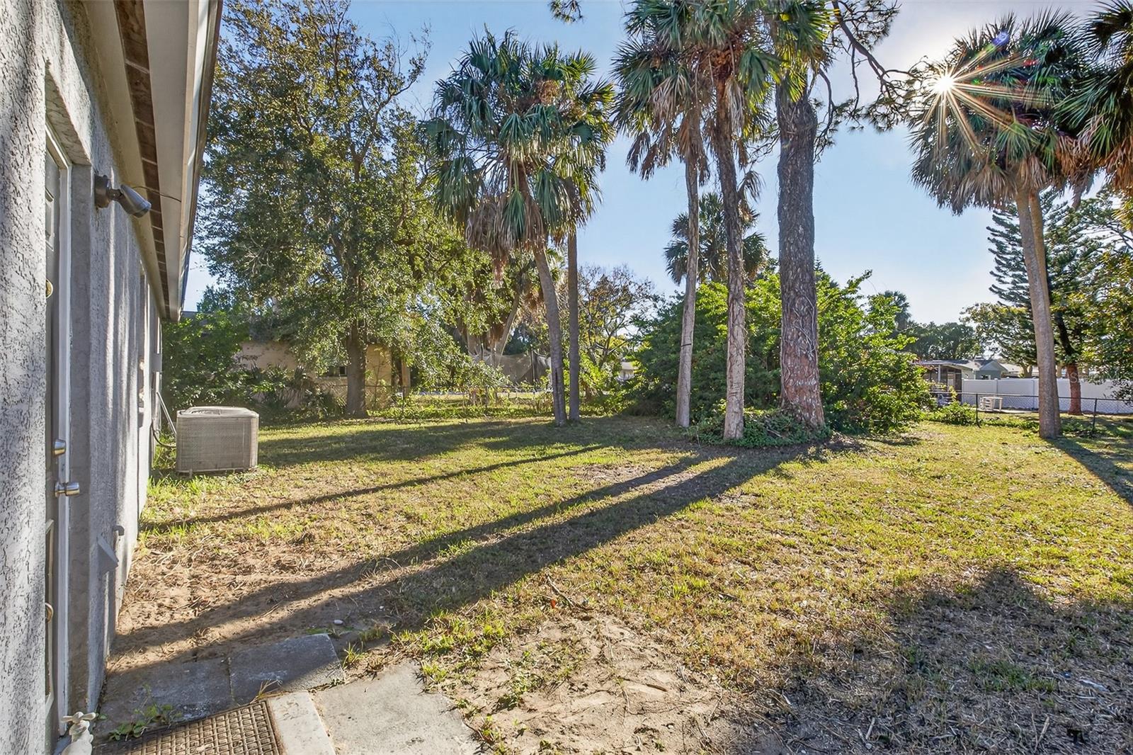 Image 24 of 31 For 1806 James Street