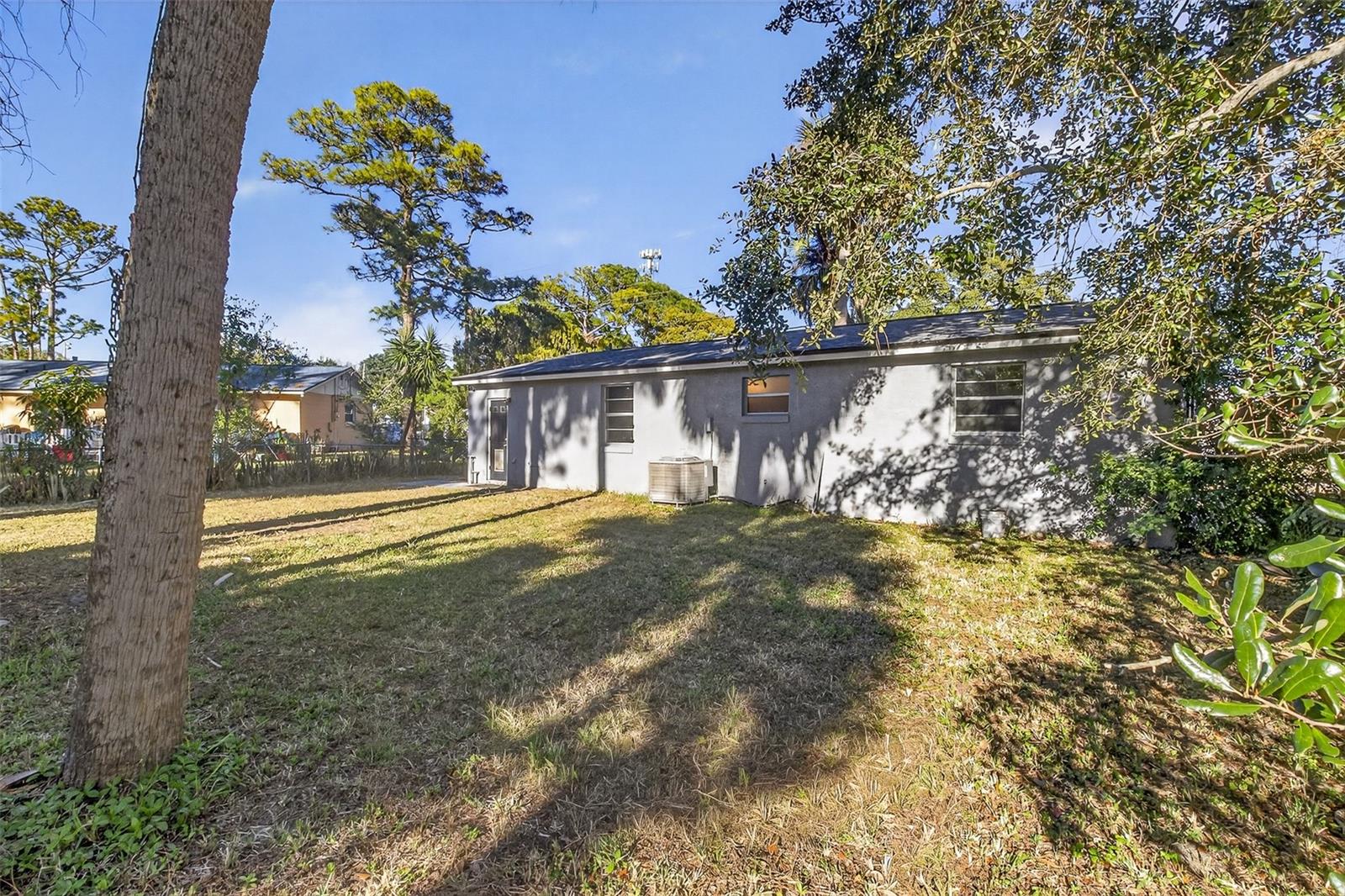 Image 26 of 31 For 1806 James Street