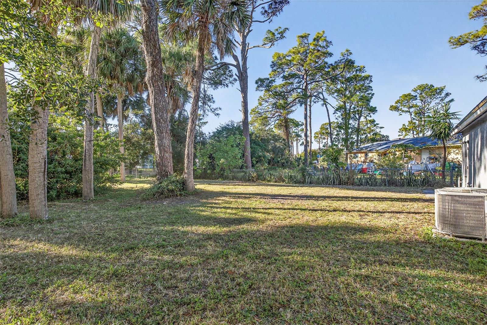 Image 27 of 31 For 1806 James Street