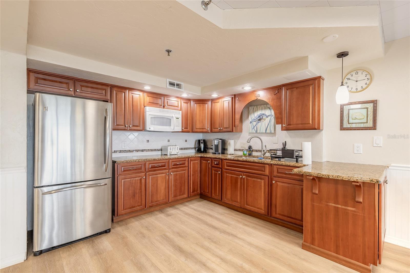 Image 17 of 43 For 4139 Atlantic Avenue A508